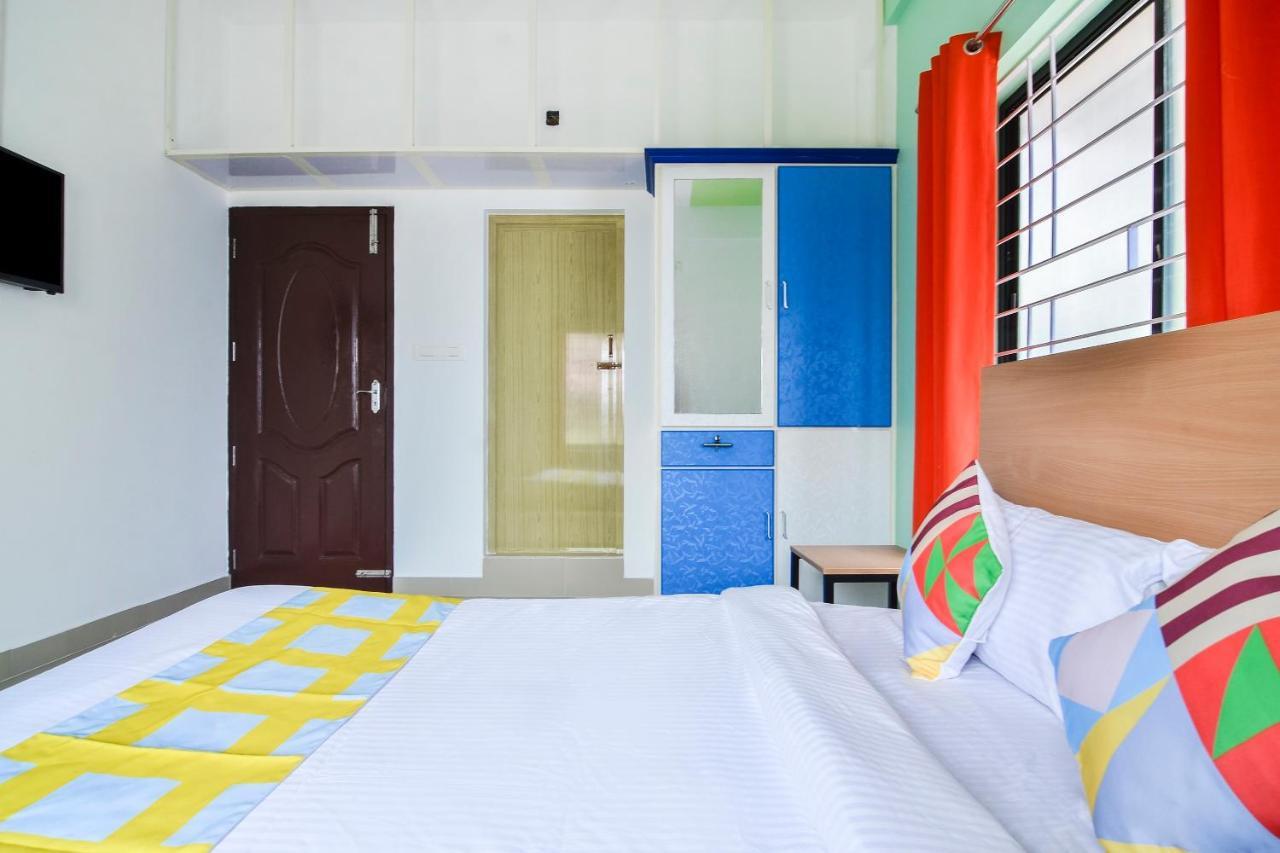Oyo Home 81801 Akash Villa Trippapur Dış mekan fotoğraf