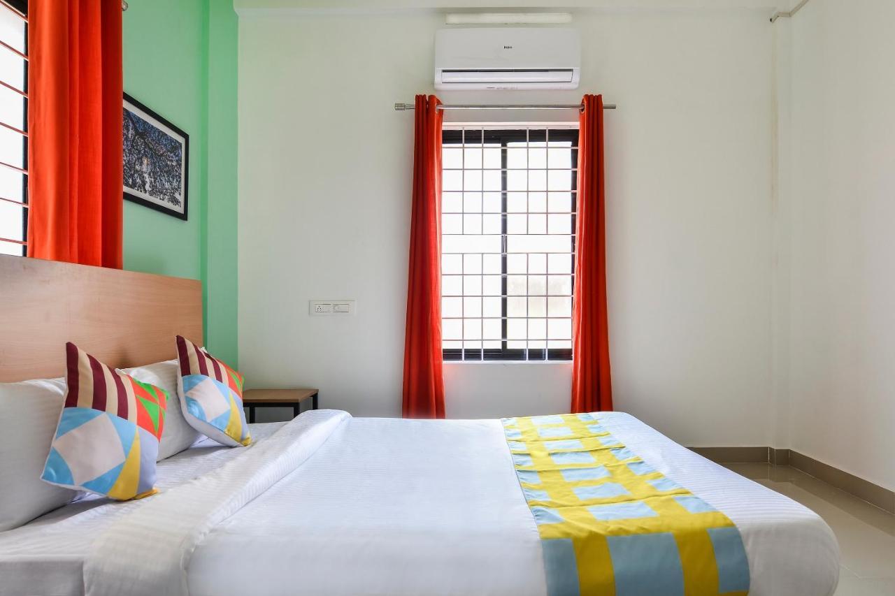 Oyo Home 81801 Akash Villa Trippapur Dış mekan fotoğraf